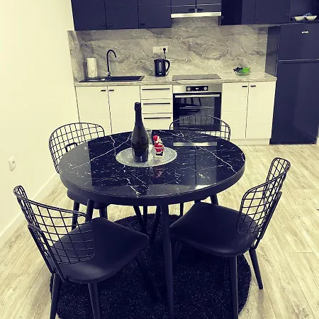 Panorama Apartment *
